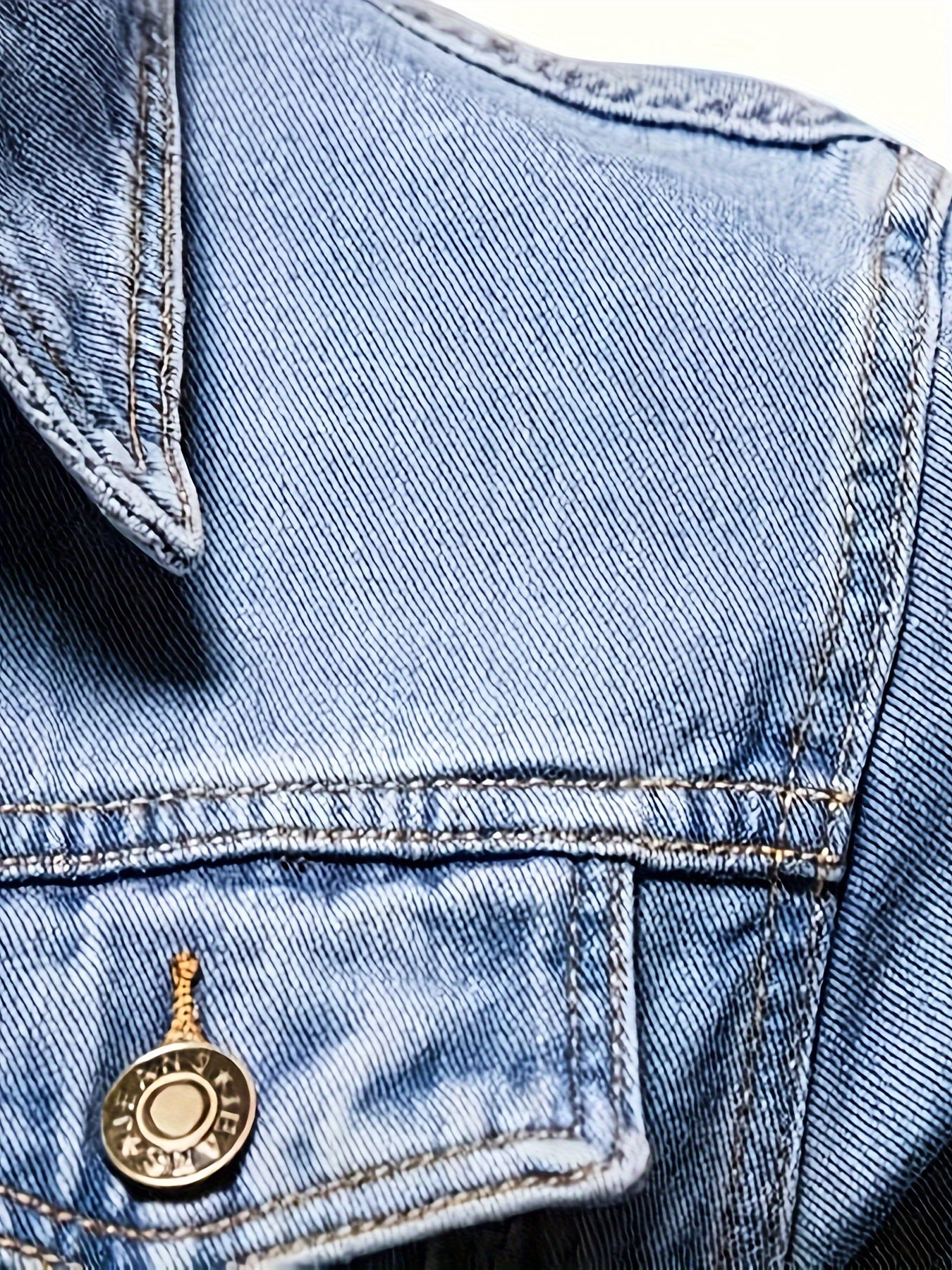 Breslin | Men’s Essential Denim Jacket — Classic, Versatile & Timelessly Cool